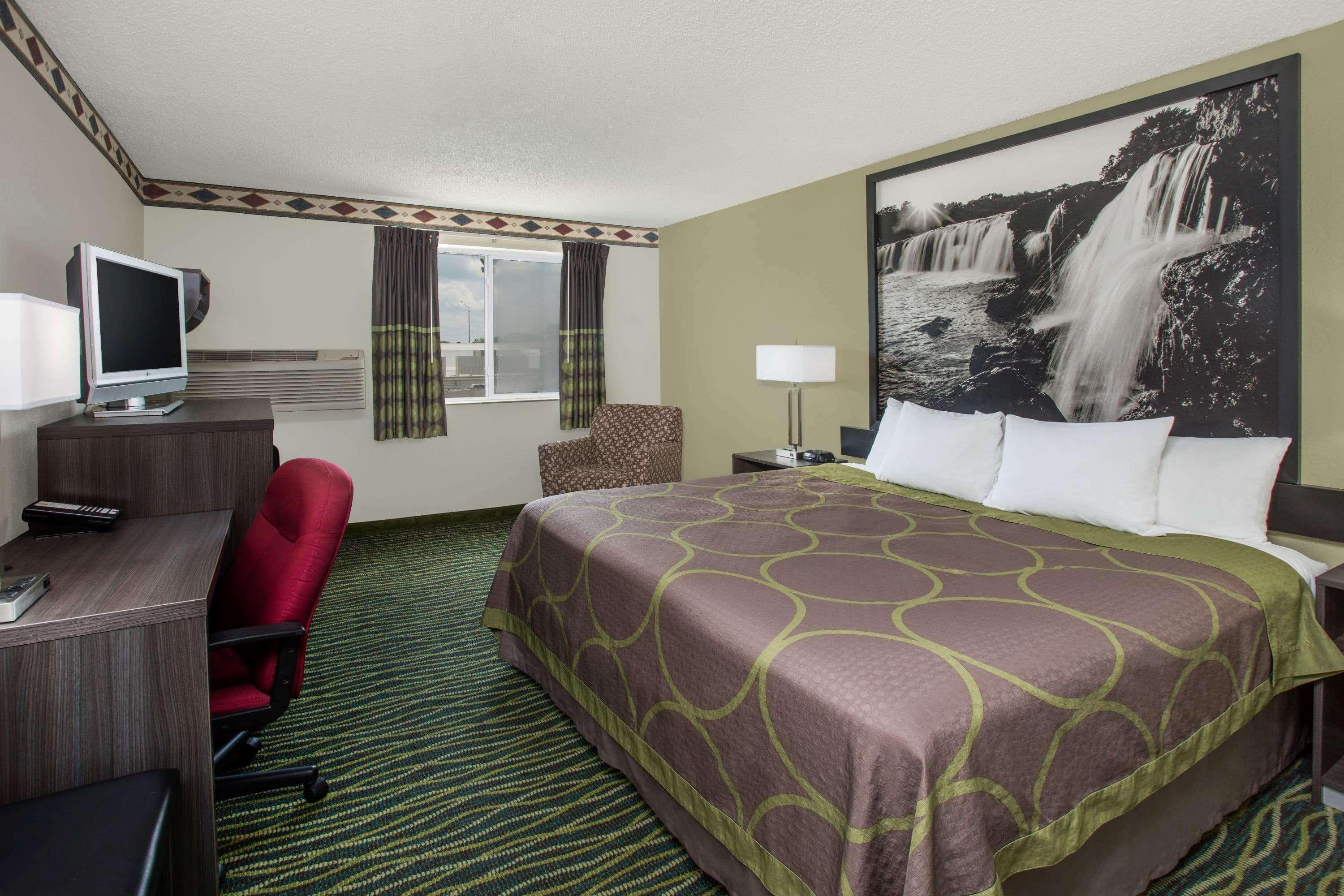 Super 8 By Wyndham Independence Kansas City Eksteriør bilde