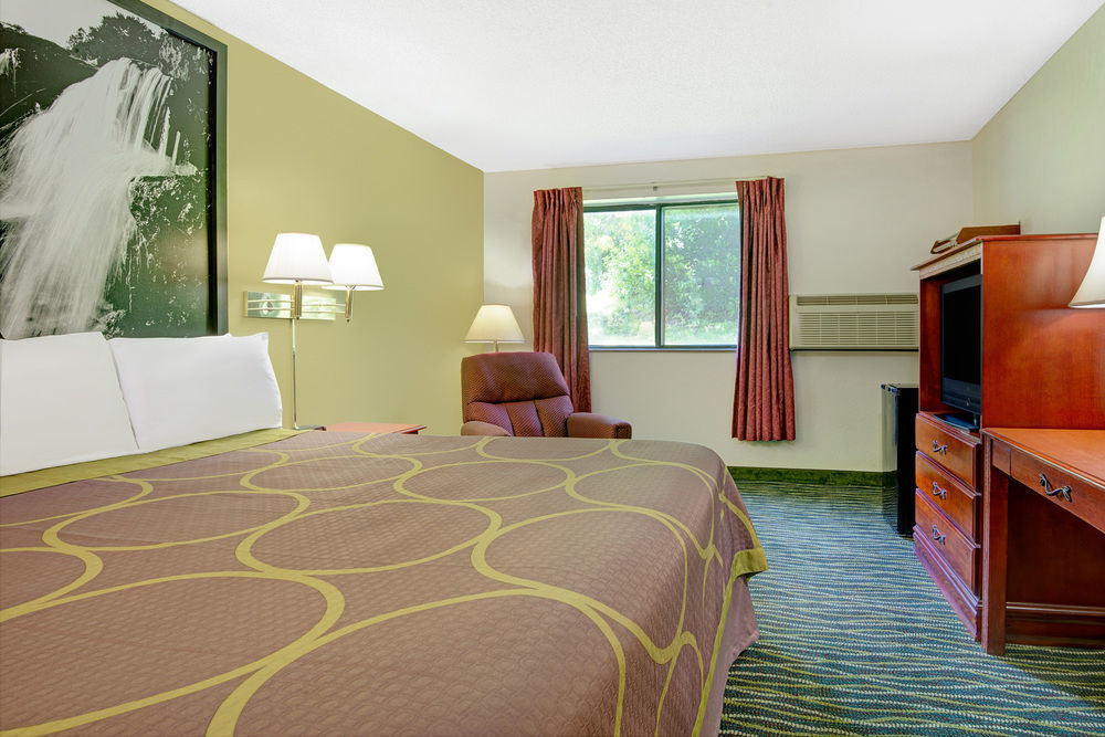 Super 8 By Wyndham Independence Kansas City Eksteriør bilde